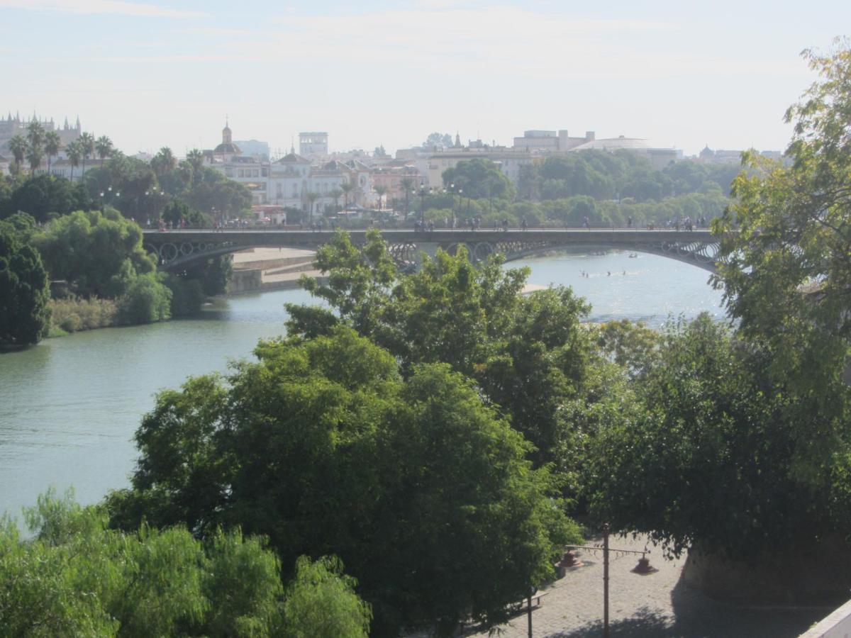 Trianabridgeviews Atico Con Vistas Al Puente De Triana Calle Castilla 38 塞维利亚 外观 照片